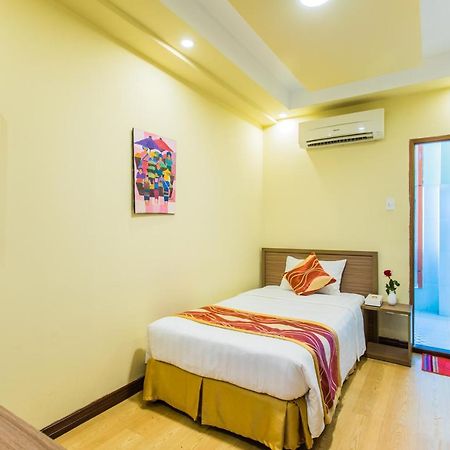 Golden Gate China Town Hotel Yangon Dış mekan fotoğraf