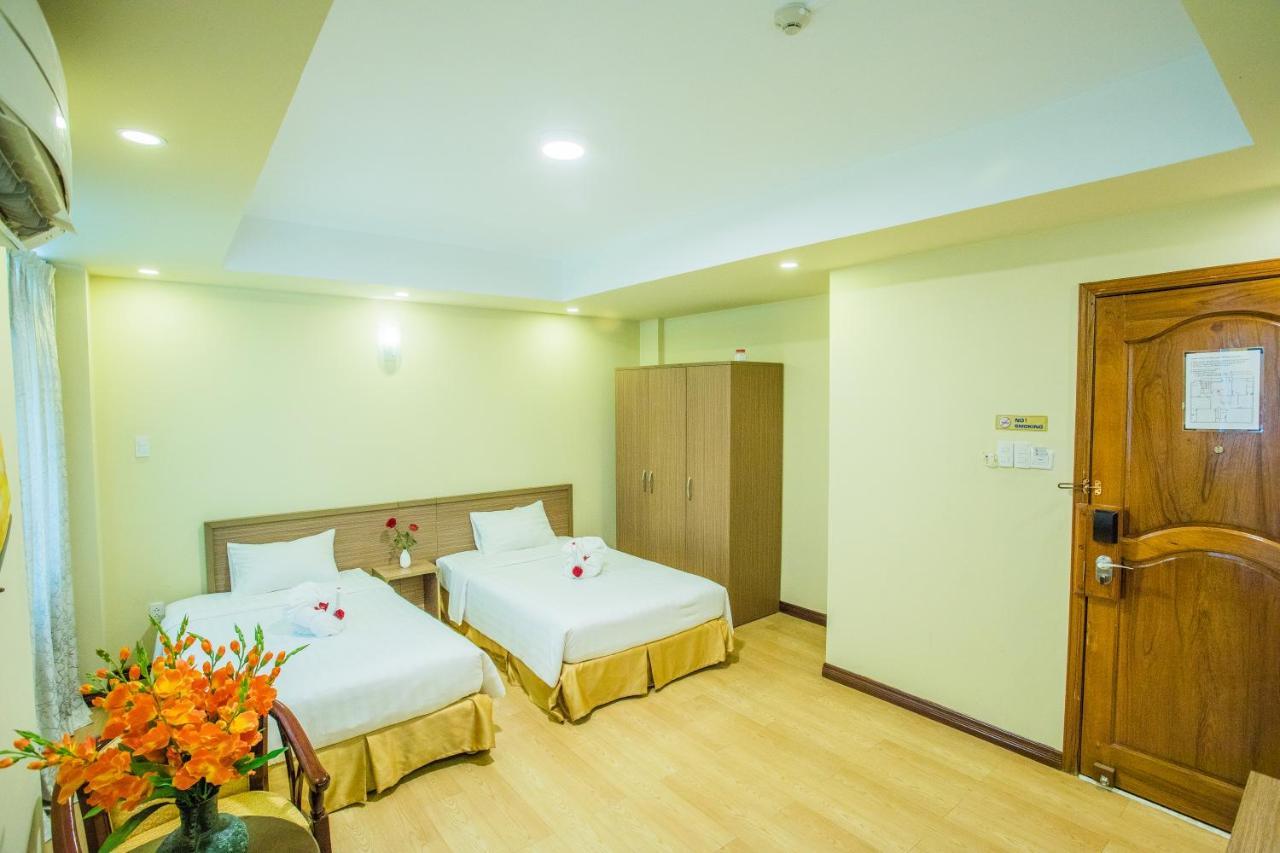 Golden Gate China Town Hotel Yangon Dış mekan fotoğraf